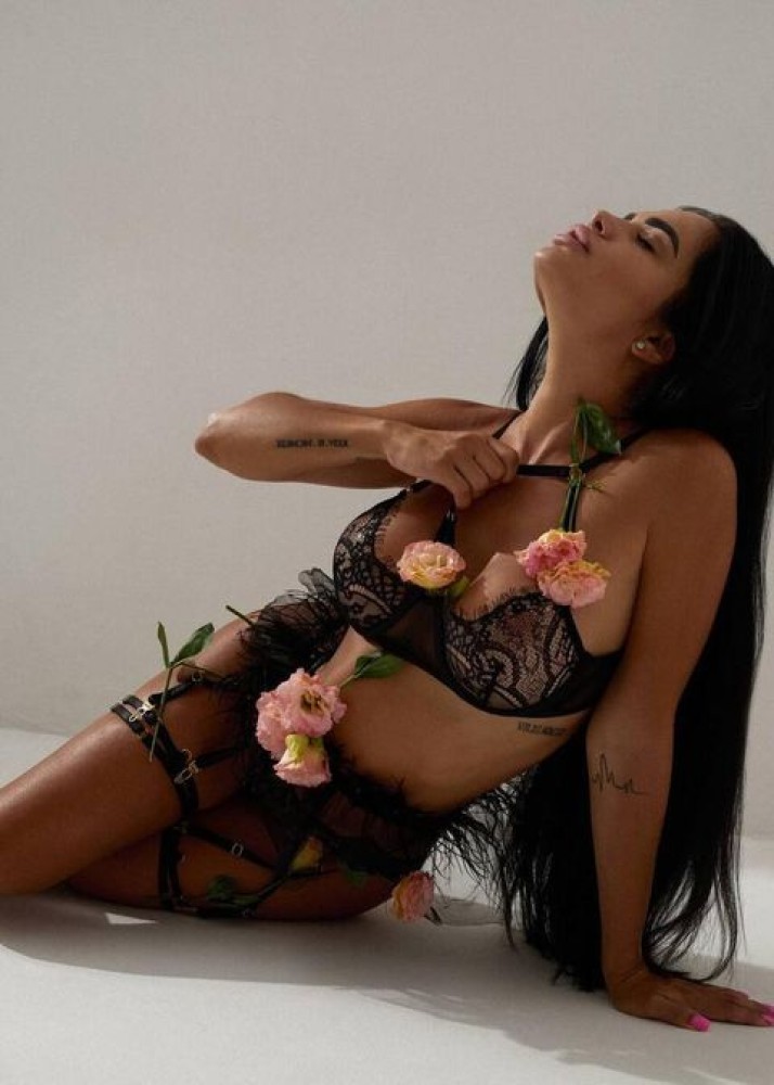 Индивидуалка Эвелина фото № 2 в городе Дербент